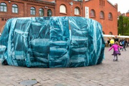 Anna Schapiro, Empty Center, based on a poem by Rosmarie Waldrop On Lawn of Excluded Middle, 2016