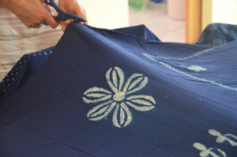 Anna Schapiro, Blaufärben (blue dyeing), 2017