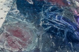 Anna Schapiro, Offene Geheimnisse I (Open Secrets I), (Blue Violet, Indigo, Payne's Grey, Slate Grey, Bordeaux, Burnt Sienna, Yellow Ochre, genuine Indigo, Iron Oxide Red, Bohemian Green Earth), 2023, photo: Benjamin Renter