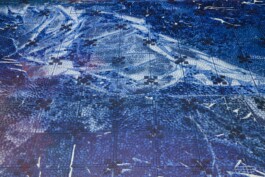 Anna Schapiro, Offene Geheimnisse I (Open Secrets I), (Blue Violet, Indigo, Payne's Grey, Slate Grey, Bordeaux, Burnt Sienna, Yellow Ochre, genuine Indigo, Iron Oxide Red, Bohemian Green Earth), 2023, photo: Benjamin Renter