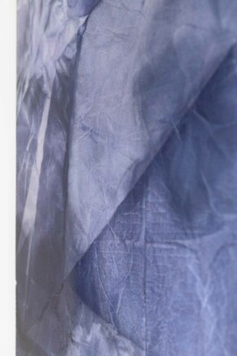 Anna Schapiro, Offene Geheimnisse II (Open Secrets II), (Blue Violet, Indigo, Payne's Grey, Slate Grey, Bordeaux, Burnt Sienna, Yellow Ochre, genuine Indigo, Iron Oxide Red, Bohemian Green Earth), 2023, photo: Robert Vanis