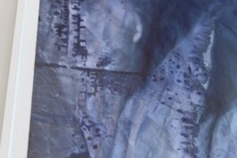 Anna Schapiro, Offene Geheimnisse II (Open Secrets II), (Blue Violet, Indigo, Payne's Grey, Slate Grey, Bordeaux, Burnt Sienna, Yellow Ochre, genuine Indigo, Iron Oxide Red, Bohemian Green Earth), 2023, photo: Robert Vanis